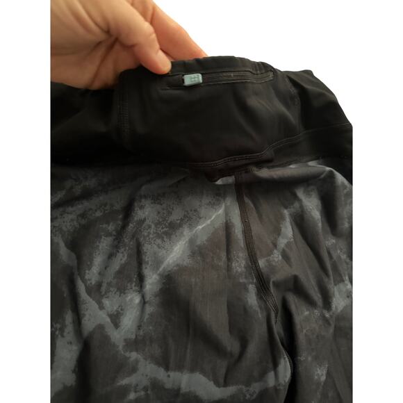 EUC Sweaty Betty leggings gray black design w ventilation knees sz S activewear - Picture 4 of 10